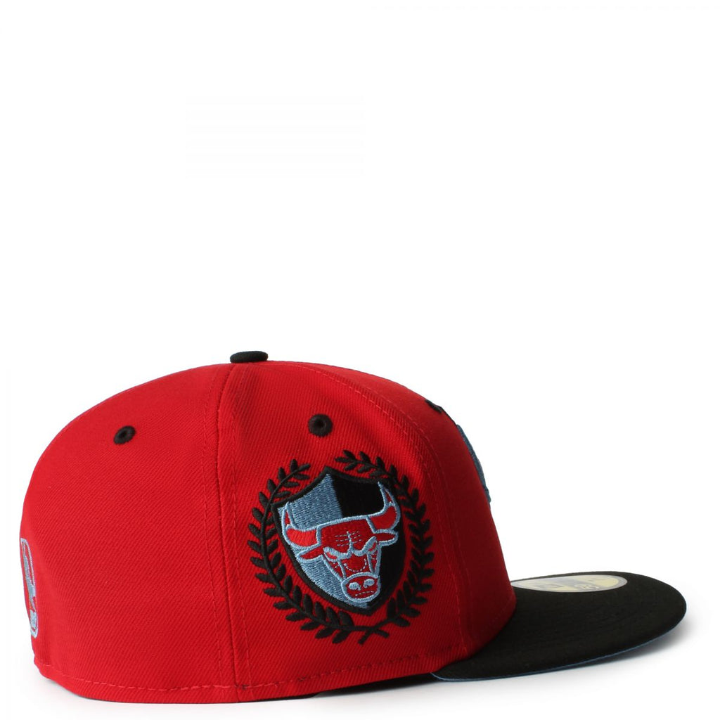 New Era Chicago Bulls Red/Black Light Blue UV 59FIFTY Fitted Hat