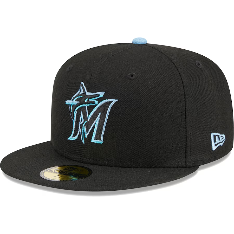 New Era Miami Marlins Black/Baby Blue Pastel Undervisor 2023 59FIFTY Fitted Hat