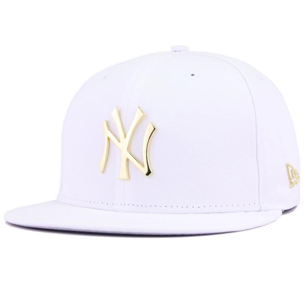 New Era New York Yankees White Gold Metal Badge 59FIFTY Fitted Hat