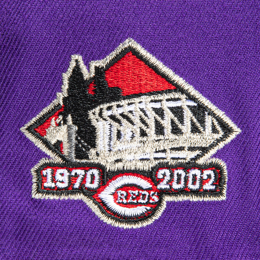 New Era  T-Dot Cincinnati Reds Riverfront Stadium 59FIFTY Fitted Hat
