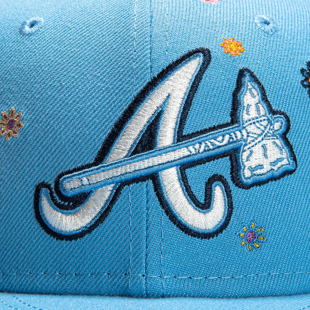 New Era  Super Bloom 2 Atlanta Braves 2022 59FIFTY Fitted Hat