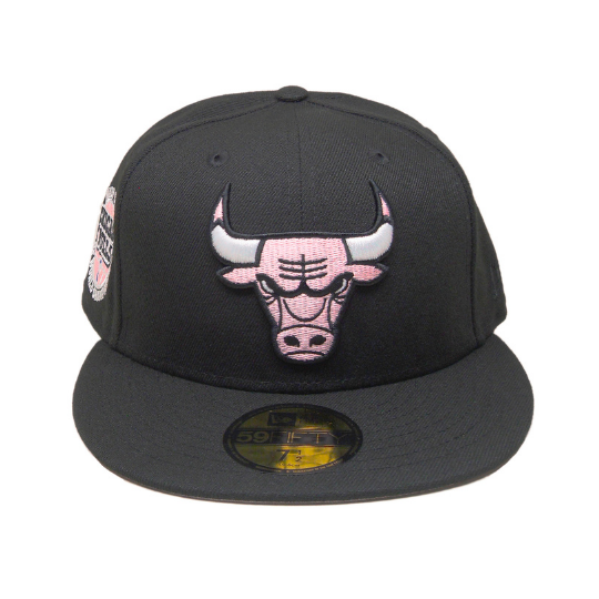 New Era Chicago Bulls Black 6x World Champions Pink Undervisor 59FIFTY Fitted Hat