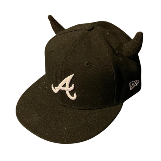 New Era Atlanta Braves Black Ryder Studio Devil Horn 59FIFTY Fitted Hat