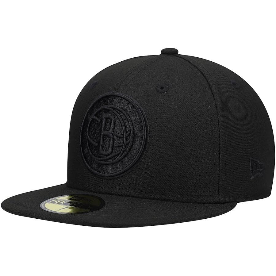 New Era Brooklyn Nets Black on Black 59Fifty Fitted Hat