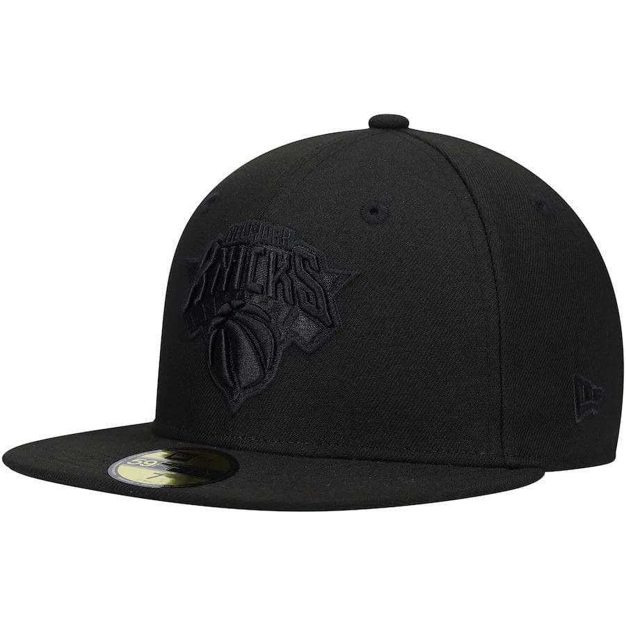 New Era New York Knicks Black on Black 59Fifty Fitted Hat