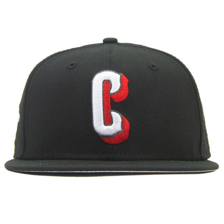 New Era Cincinnati Reds "C" Font Dark Black/Red 59FIFTY Fitted Hat
