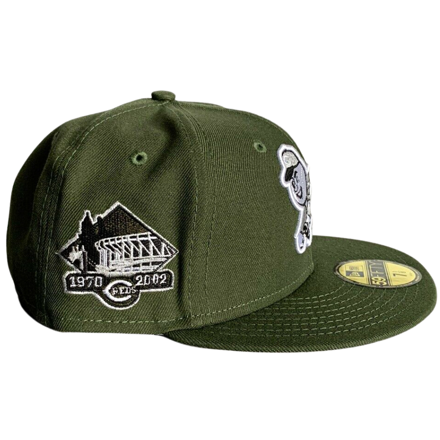 New Era Cincinnati Reds Military Green/Silver Mr. Redlegs Logo 59FIFTY Fitted Hat