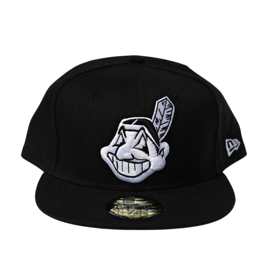 New Era Cleveland Indians Chief Wahoo Black/White 59FIFTY Fitted Hat