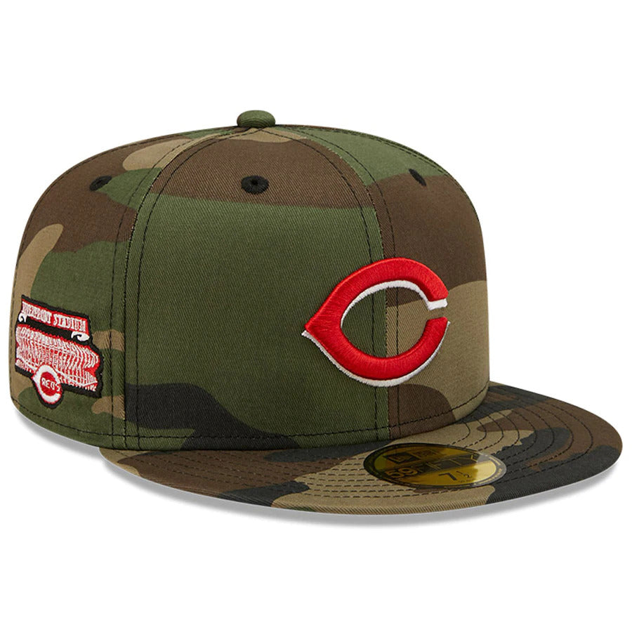 New Era Camo Cincinnati Reds Riverfront Stadium Patch Woodland Undervisor 59FIFTY Fitted Hat