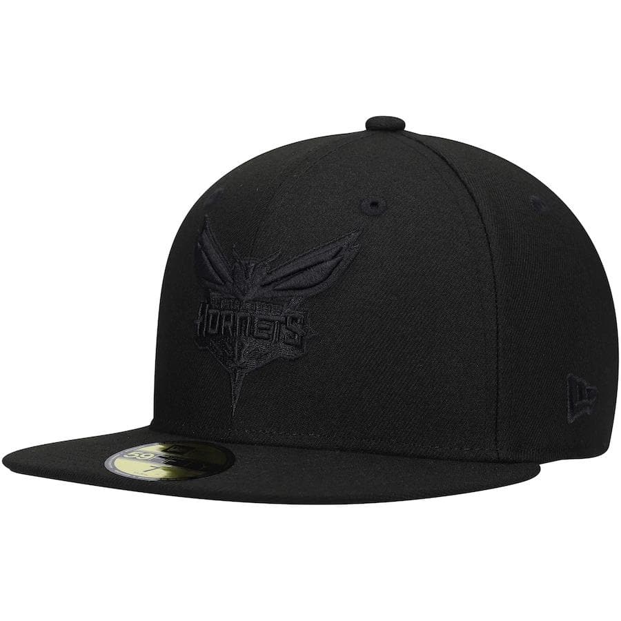 New Era Charlotte Hornets Black on Black 59Fifty Fitted Hat
