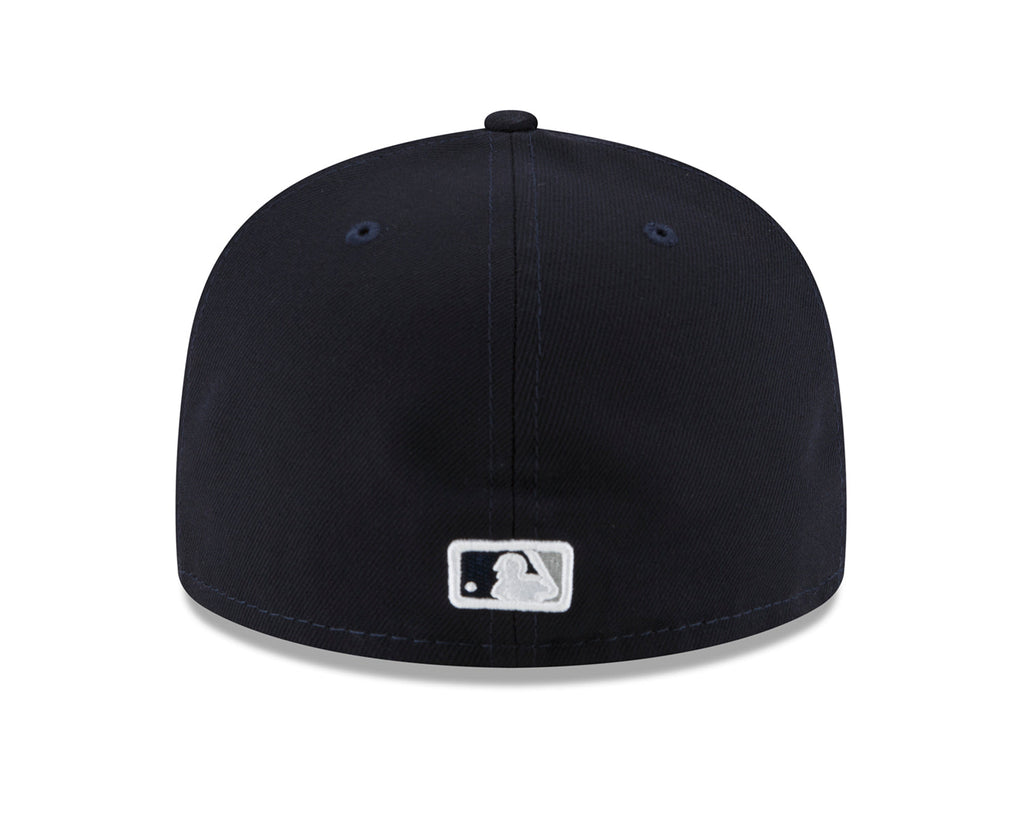 Lids HD x New Era New York Yankees 04.26.05 Legends Pack 59FIFTY Fitted Cap