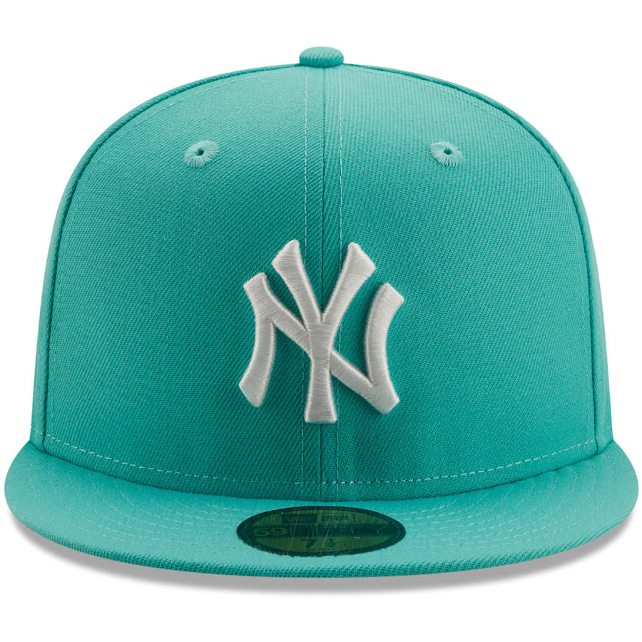 New Era Mint New York Yankees 2000 World Series Peach Undervisor 59FIFTY Fitted Hat