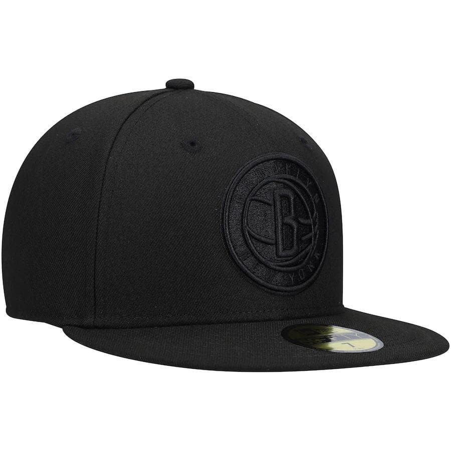 New Era Brooklyn Nets Black on Black 59Fifty Fitted Hat