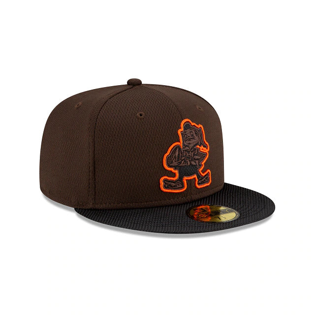 New Era Cleveland Browns NFL Sideline Road 2021 Brown 59FIFTY Fitted Hat
