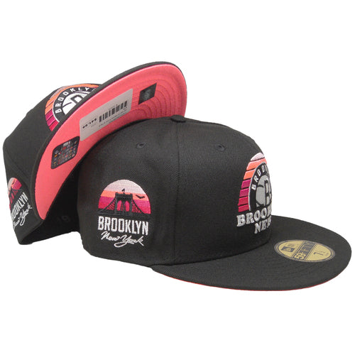 New Era Brooklyn Nets Black Brooklyn Bridge Patch Hot Pink Undervisor 59FIFTY Fitted Hat
