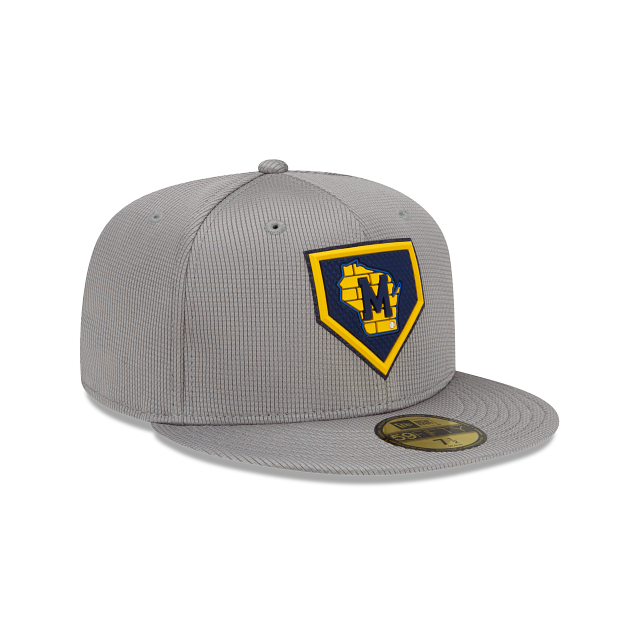 New Era Milwaukee Brewers Gray Clubhouse 2022 59FIFTY Fitted Hat
