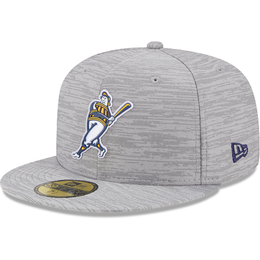 New Era Milwaukee Brewers 2023 Clubhouse Gray 59FIFTY Fitted Hat