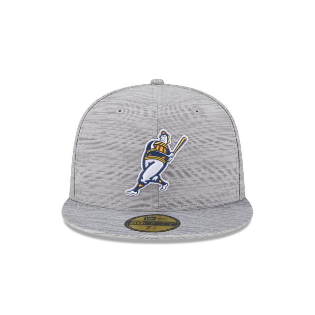 New Era Milwaukee Brewers 2023 Clubhouse Gray 59FIFTY Fitted Hat