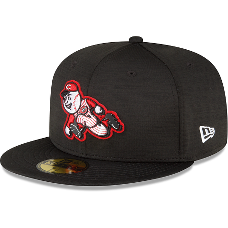 New Era Cincinnati Reds 2023 Clubhouse Black 59FIFTY Fitted Hat