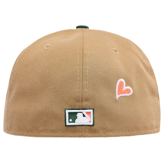 New Era x Champs Sports New York Yankees x Tan/Pine Green Pink Hearts 59FIFTY Fitted Hat