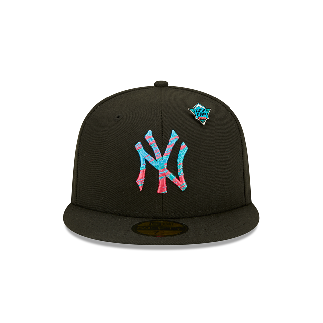 New Era New York Yankees Mountain Peak 59FIFTY Fitted Hat