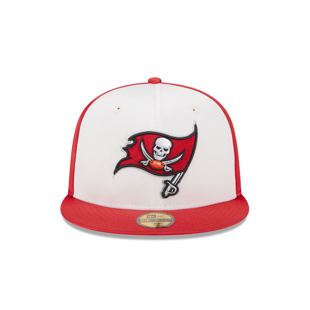 New Era Tampa Bay Buccaneers Throwback Satin 2023 59FIFTY Fitted Hat
