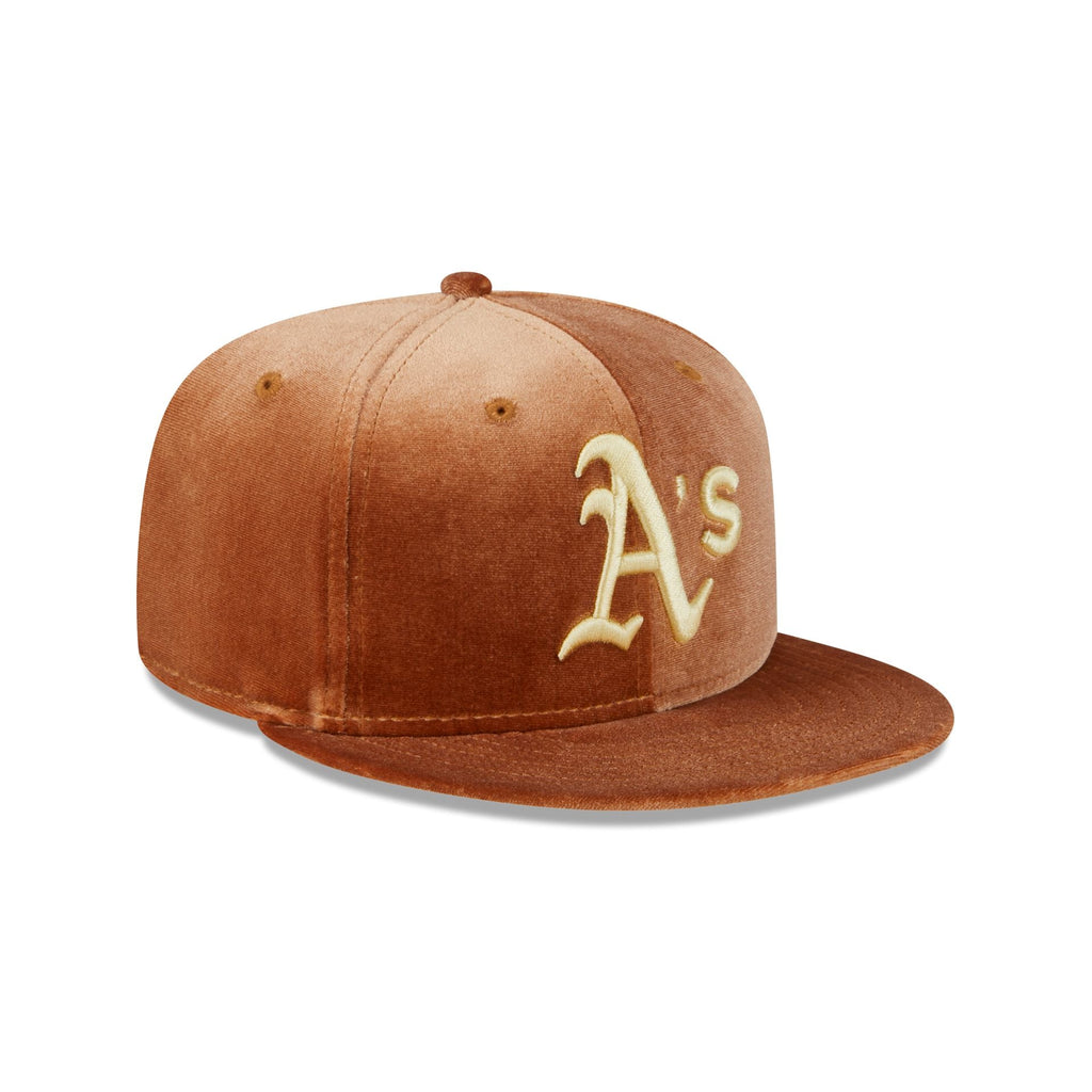 New Era Oakland Athletics Vintage Velvet 2023 59FIFTY Fitted Hat