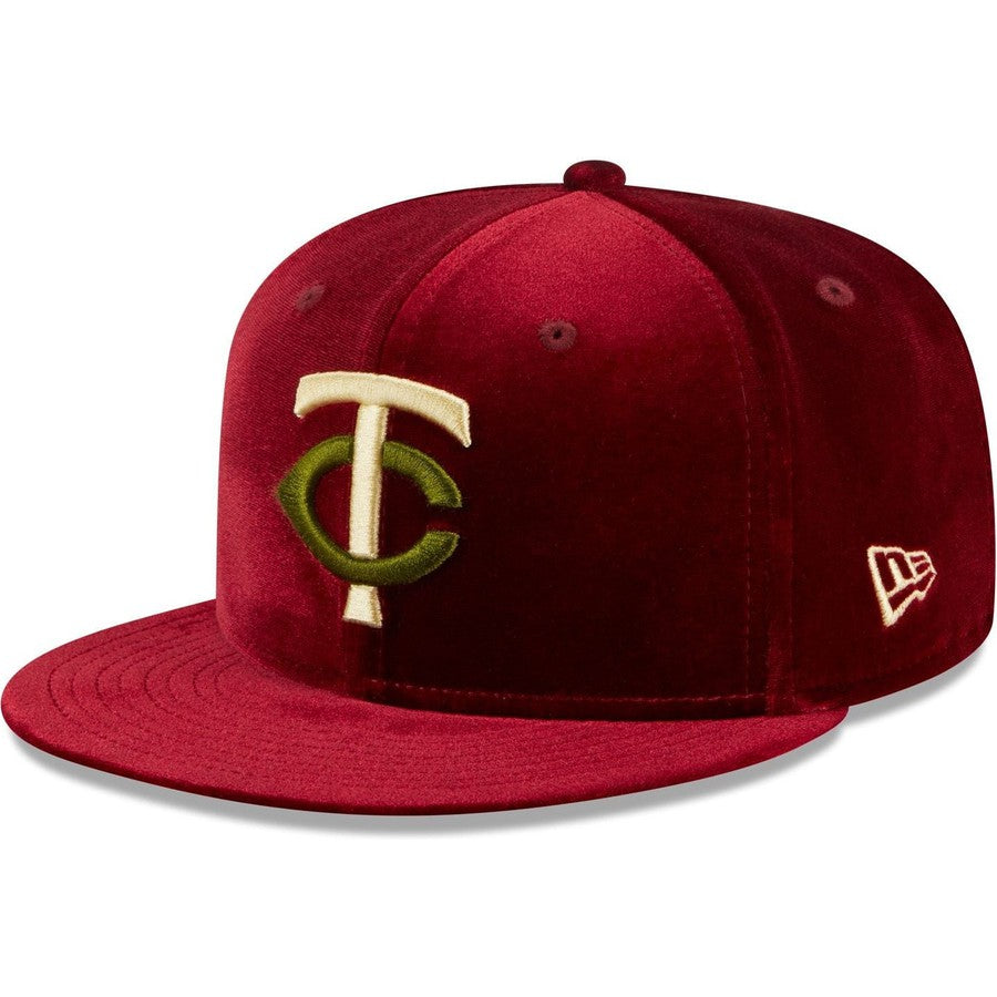 New Era Minnesota Twins Vintage Velvet 2023 59FIFTY Fitted Hat
