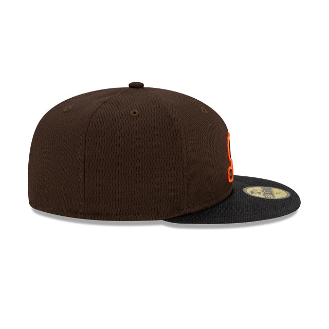 New Era Cleveland Browns NFL Sideline Road 2021 Brown 59FIFTY Fitted Hat