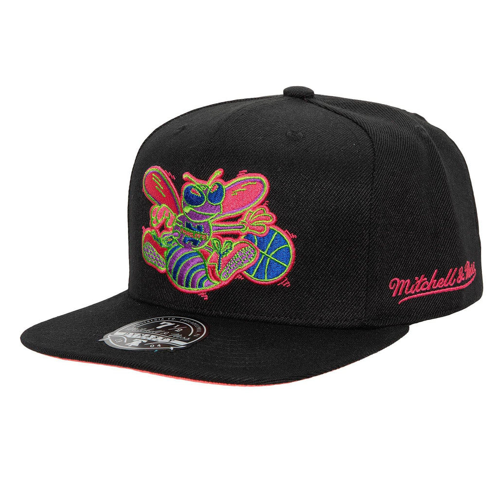  Mitchell & Ness Charlotte Hornets Snapback Adjustable Hat Cap -  Cream : Sports & Outdoors
