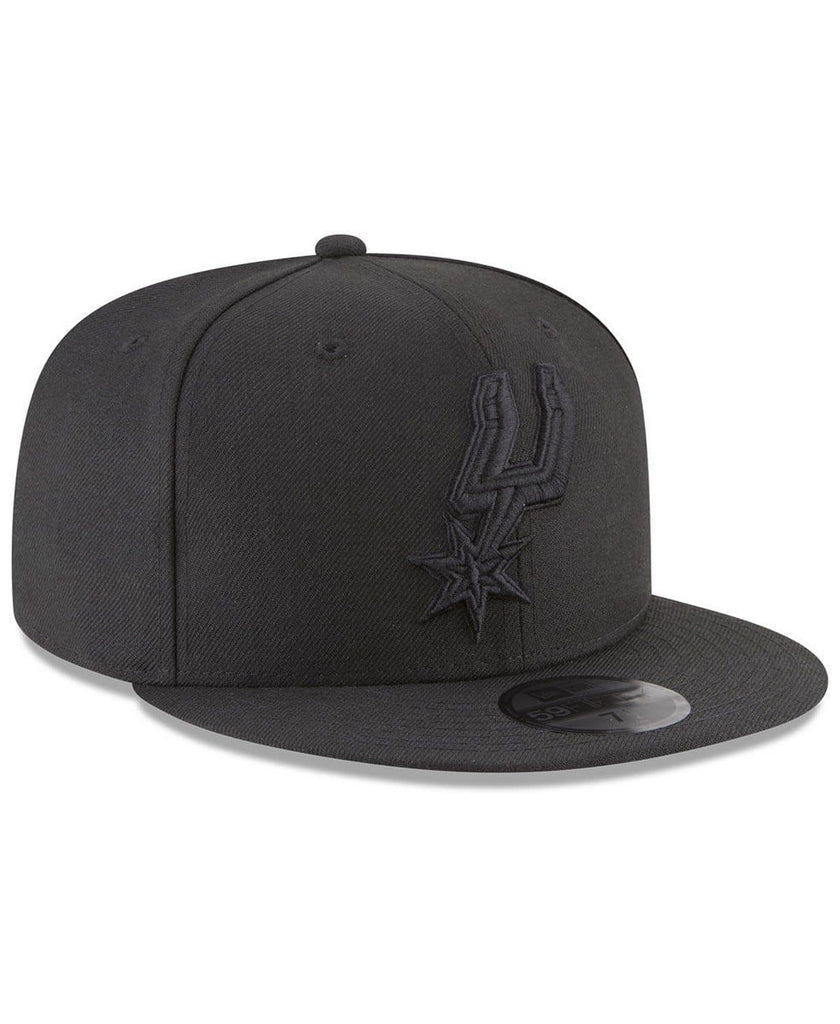 New Era San Antonio Spurs Blackout 59FIFTY Fitted Hat