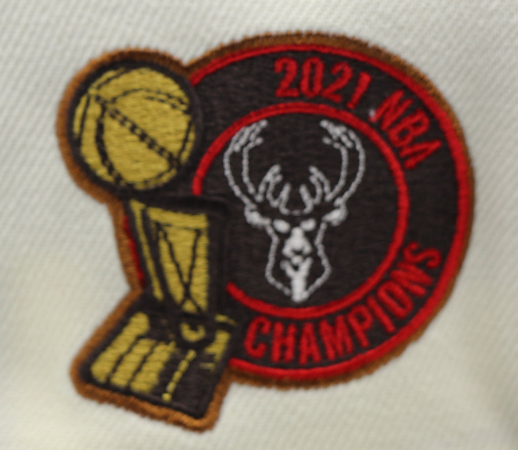 New Era Milwaukee Bucks 2021 NBA Champions 59FIFTY Fitted Hat