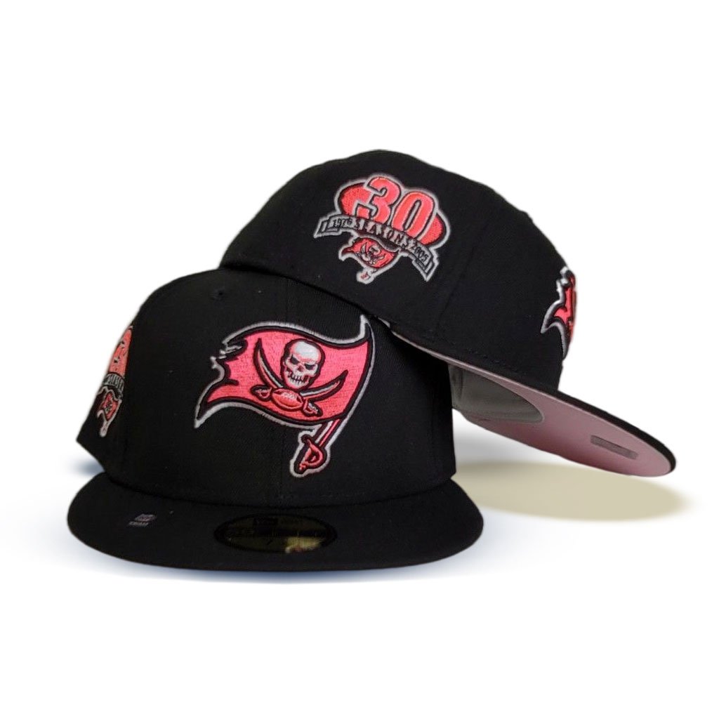New Era Tampa Bay Buccaneers Black/Pink 30th Season Patch 59FIFTY Fitted Hat