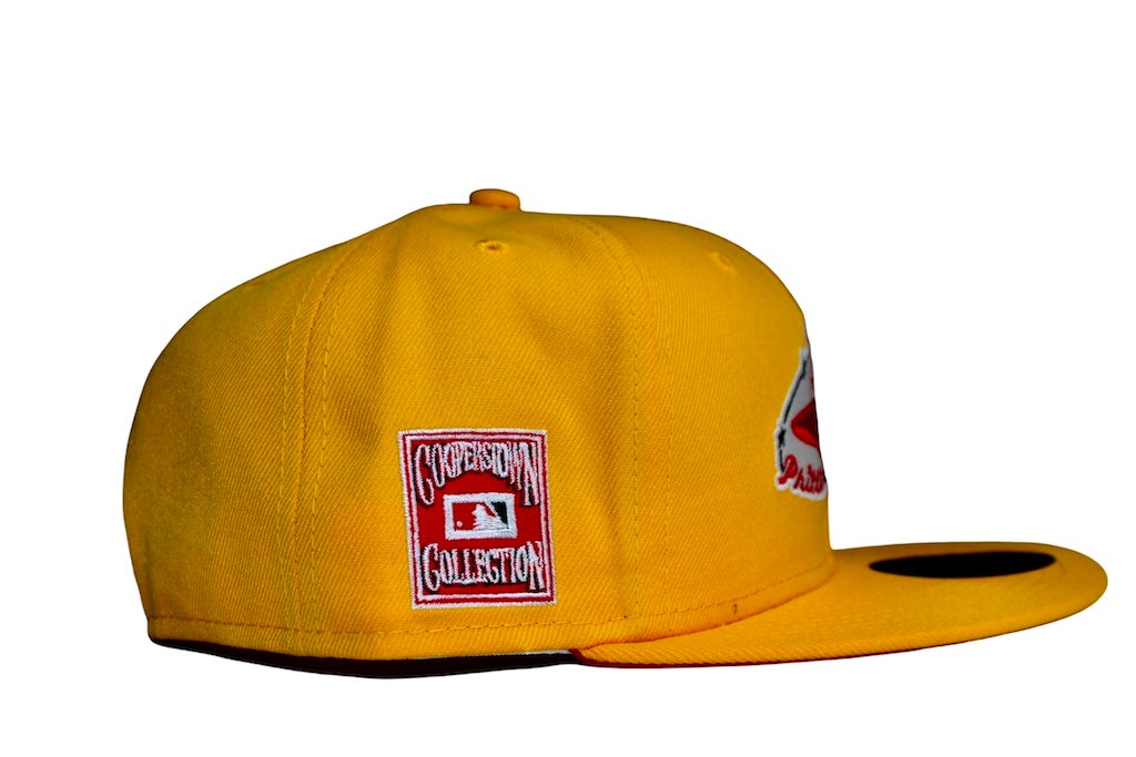 New Era Philadelphia Phillies Yellow 1950 Logo Cooperstown Red Undervisor 59FIFTY Fitted Hat