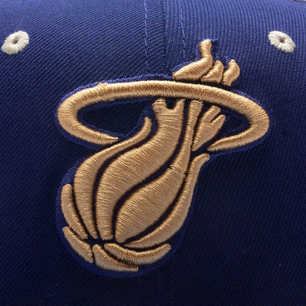 New Era x Feature Miami Heat Navy/Sky/Tan 2023 59FIFTY Fitted Hat
