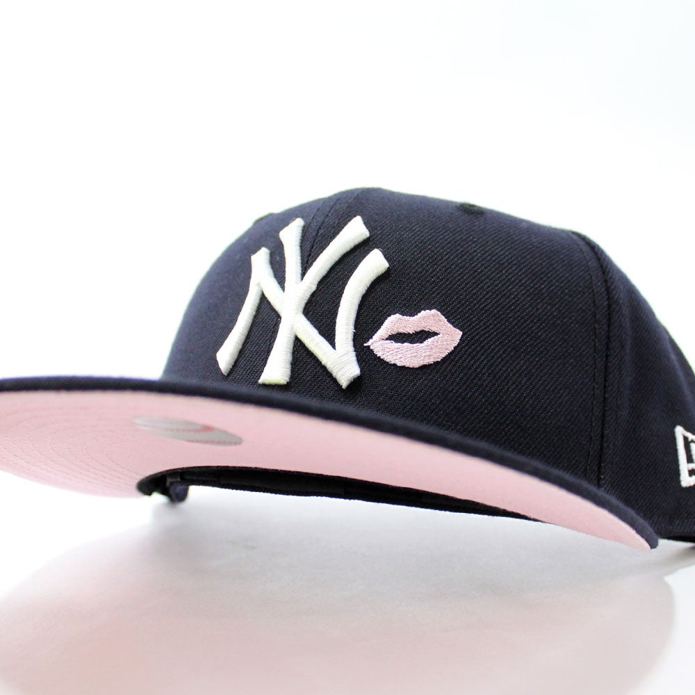 New Era New York Yankees Navy Kiss Pink Under Brim 59FIFTY Fitted Hat