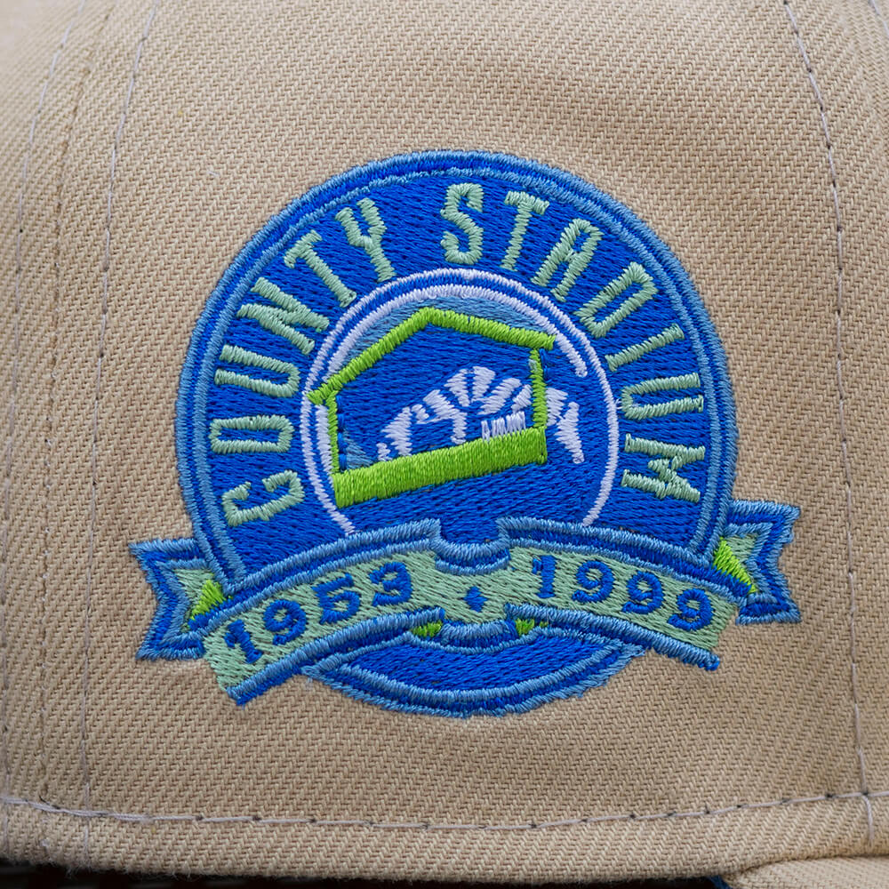 New Era Milwaukee Brewers Vegas Gold Milwaukee County Stadium 59FIFTY Fitted Hat