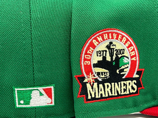 New Era Seattle Mariners “Xmas Pack” 30th Anniversary 59FIFTY Fitted Hat