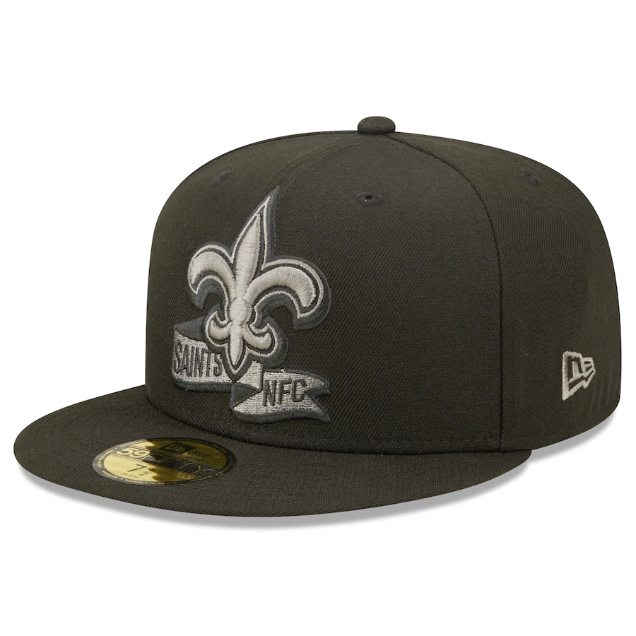 New Era New Orleans Saints Black Tonal 2022 Sideline 59FIFTY Fitted Hat