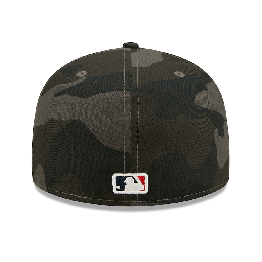 New Era Atlanta Braves Camo Dark 59FIFTY Fitted Hat
