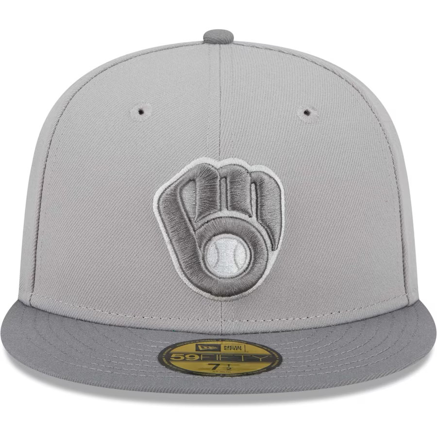 New Era Milwaukee Brewers Gray Green Undervisor 2023 59FIFTY Fitted Hat