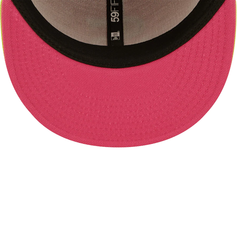 New Era Chicago White Sox Pink 1917 World Series Champions Beetroot Cyber 59FIFTY Fitted Hat