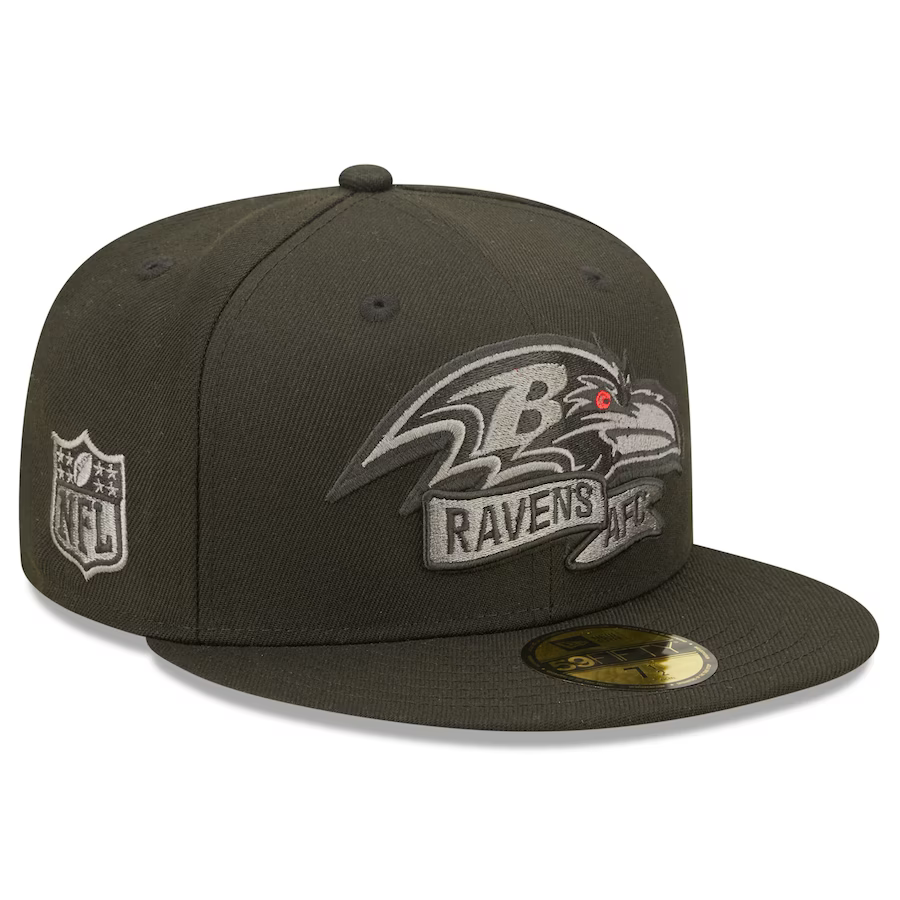 New Era Baltimore Ravens Black Tonal 2022 Sideline 59FIFTY Fitted Hat