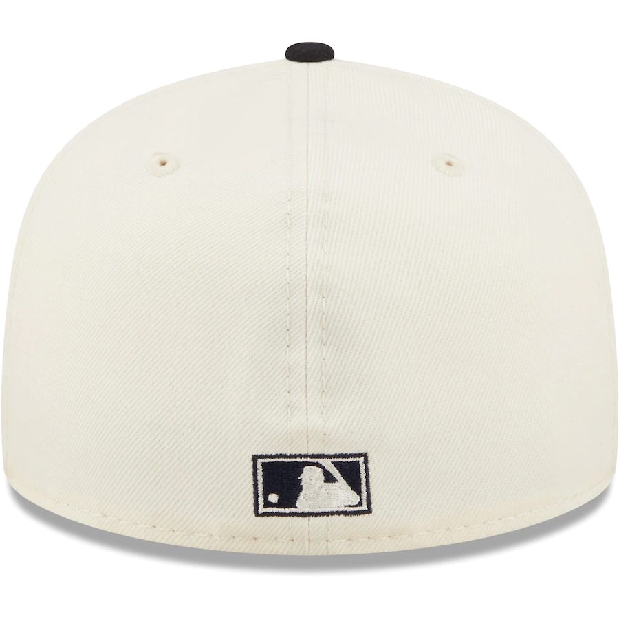 New Era New York Yankees White/Navy Cooperstown Collection 2000 World Series Chrome 59FIFTY Fitted Hat