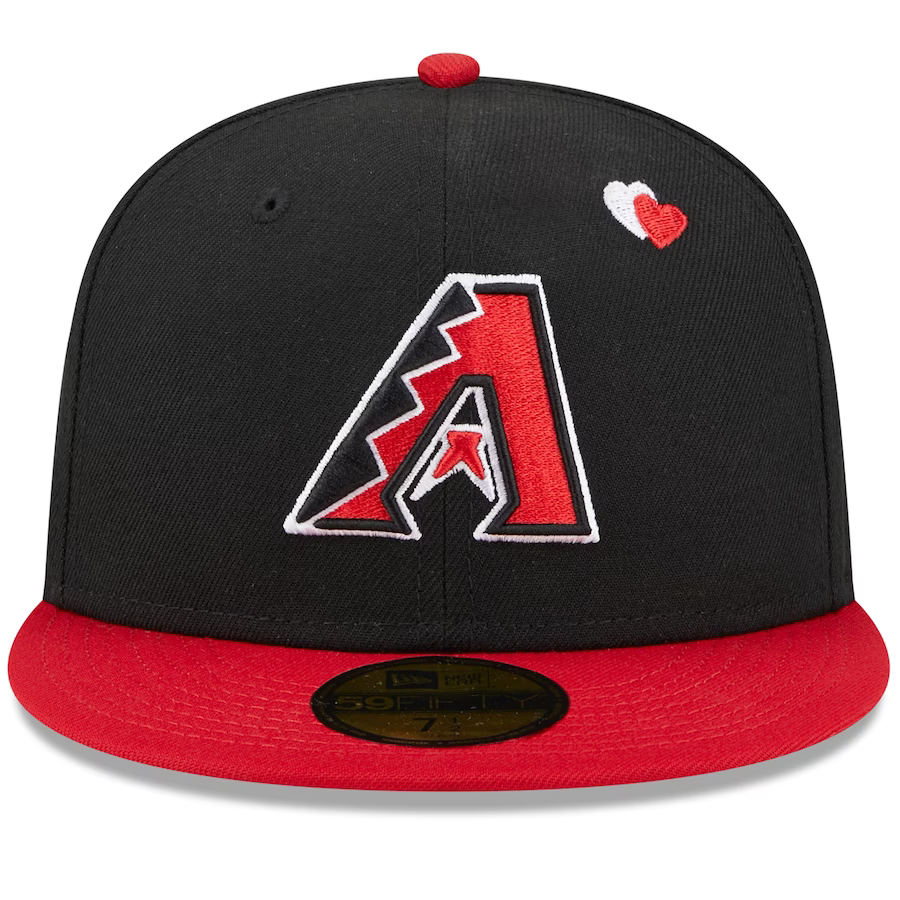 New Era Arizona Diamondbacks Black/Red Hearts 2023 59FIFTY Fitted Hat