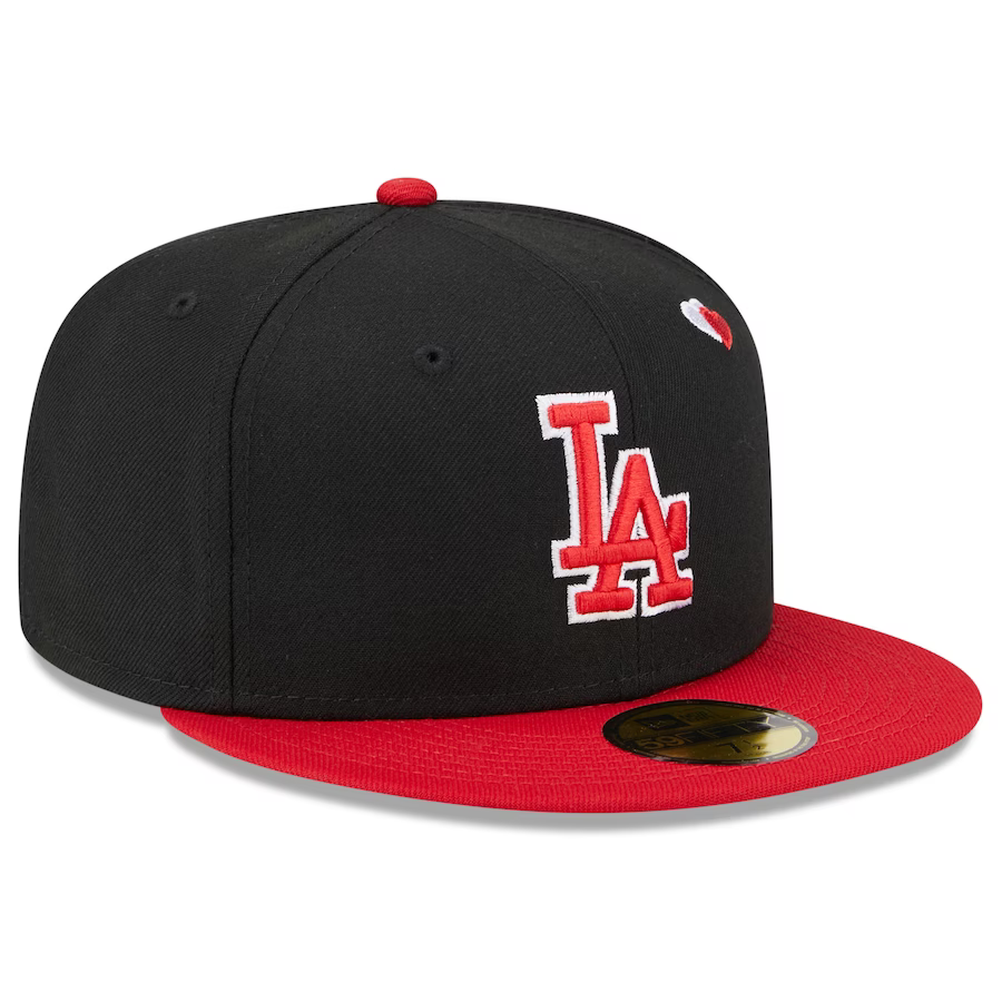 New Era Los Angeles Dodgers Black/Red Hearts 2023 59FIFTY Fitted Hat