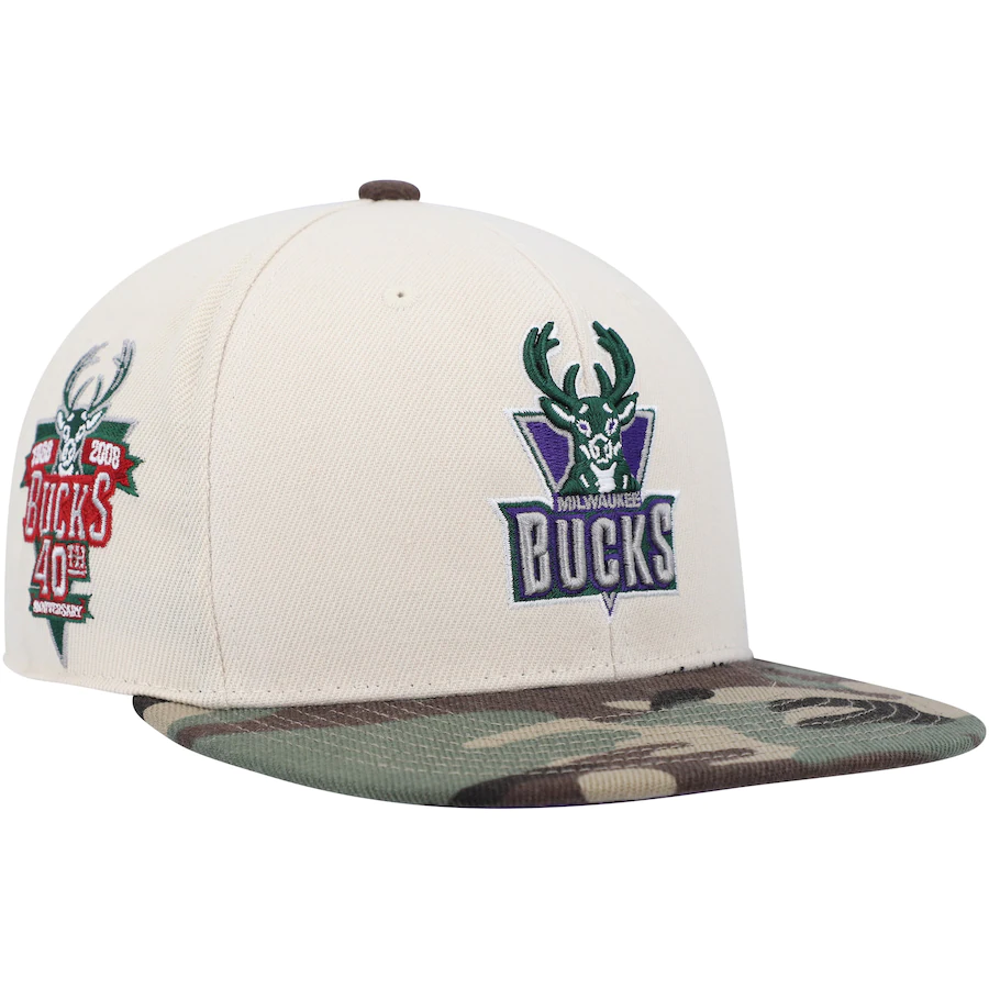 Mitchell & Ness Milwaukee Bucks Cream/Camo Hardwood Classics 40th Anniversary Off White Camo Fitted Hat