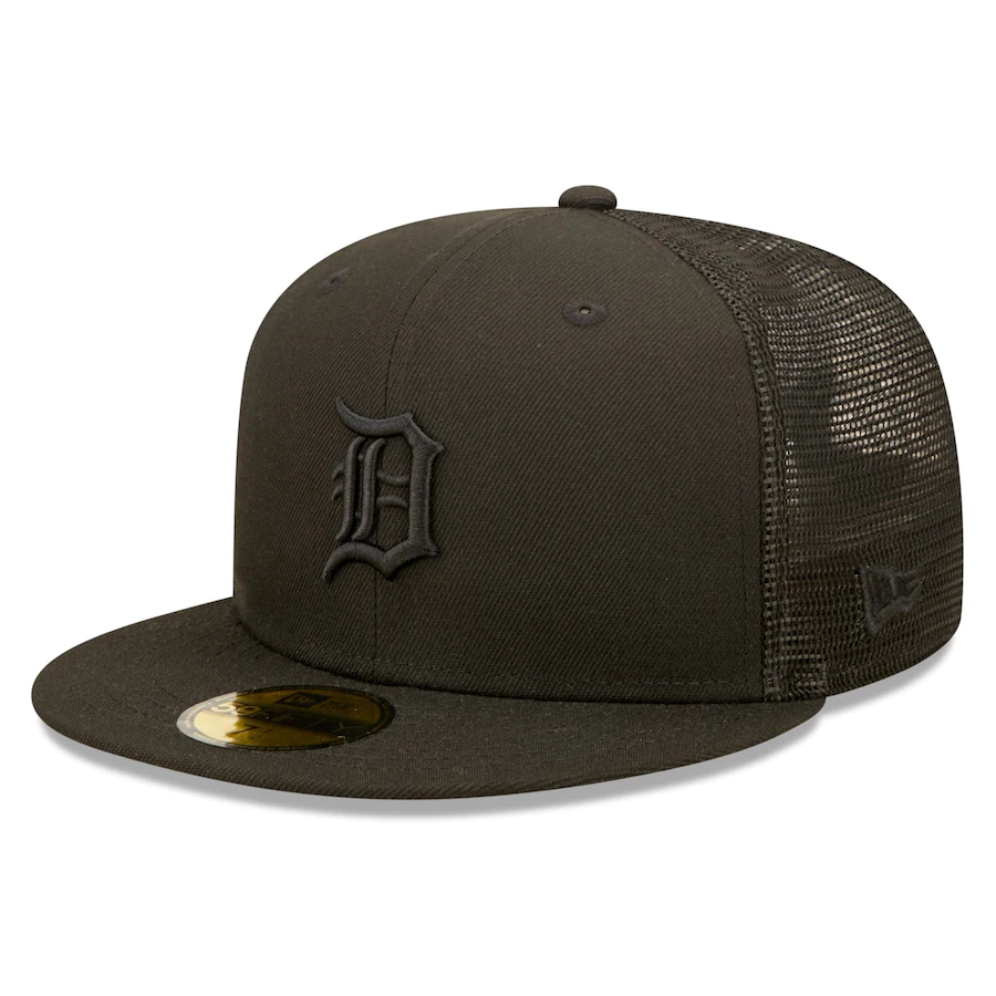 New Era Detroit Tigers Blackout Trucker 59FIFTY Fitted Hat