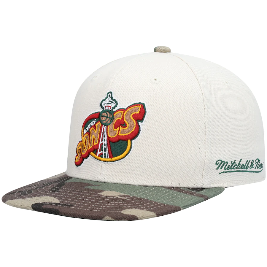 Mitchell & Ness Seattle SuperSonics Cream Hardwood Classics 40th Team Anniversary Patch Off White Camo Fitted Hat