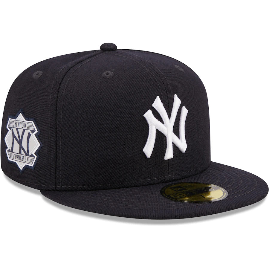 New Era Navy New York Yankees Logo Side 59FIFTY Fitted Hat